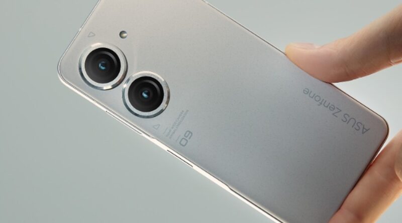 Smartphone ZenFone 9 é compacto e baixou muito
